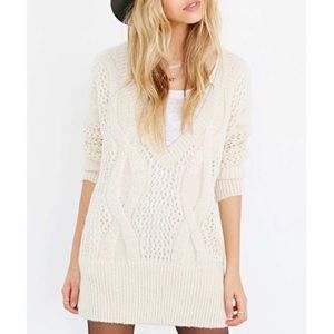 Kimchi Blue UO Loose Cable Knit Deep V-Neck Sweater Tunic Cream Sz S